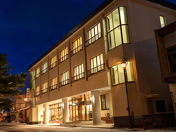 【1泊2食付】会津名物馬刺し×福島牛の陶板焼 ご当地グルメ堪能プラン◆名湯草津と並ぶ源泉かけ流し薬湯