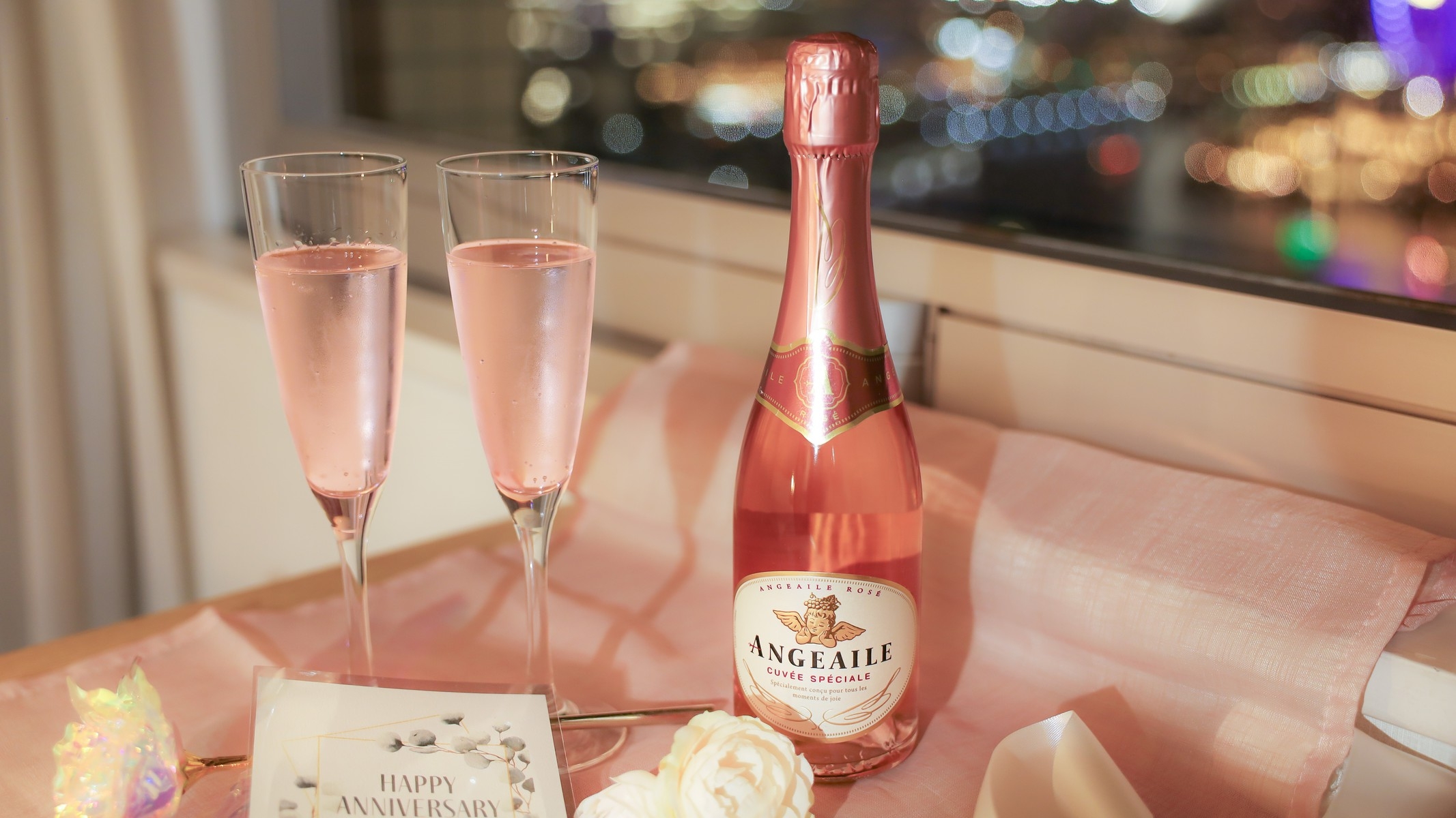 アニバーサリープラン〜横浜が誇る夜景とともに過ごす特別な日〜朝食ビュッフェ付き