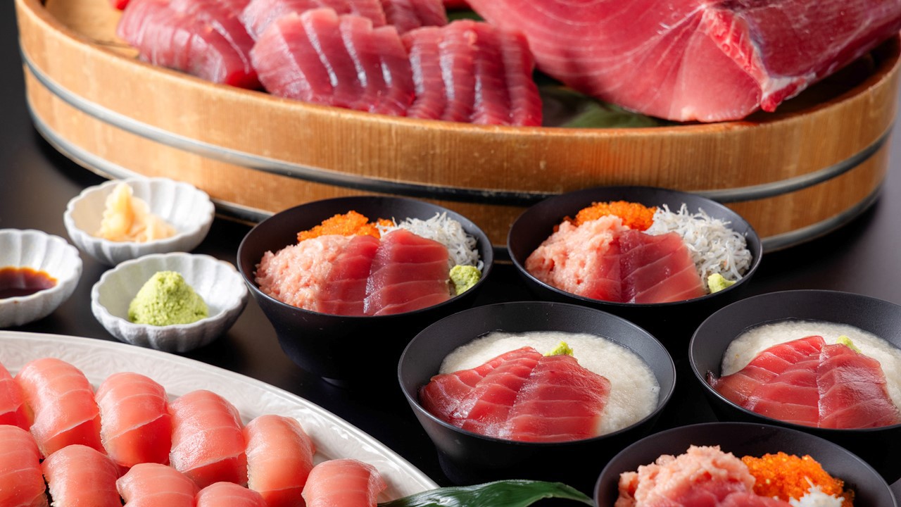 【朝食ビュッフェ】日本屈指のマグロ漁港「三崎港」でとれた新鮮なマグロをご用意。