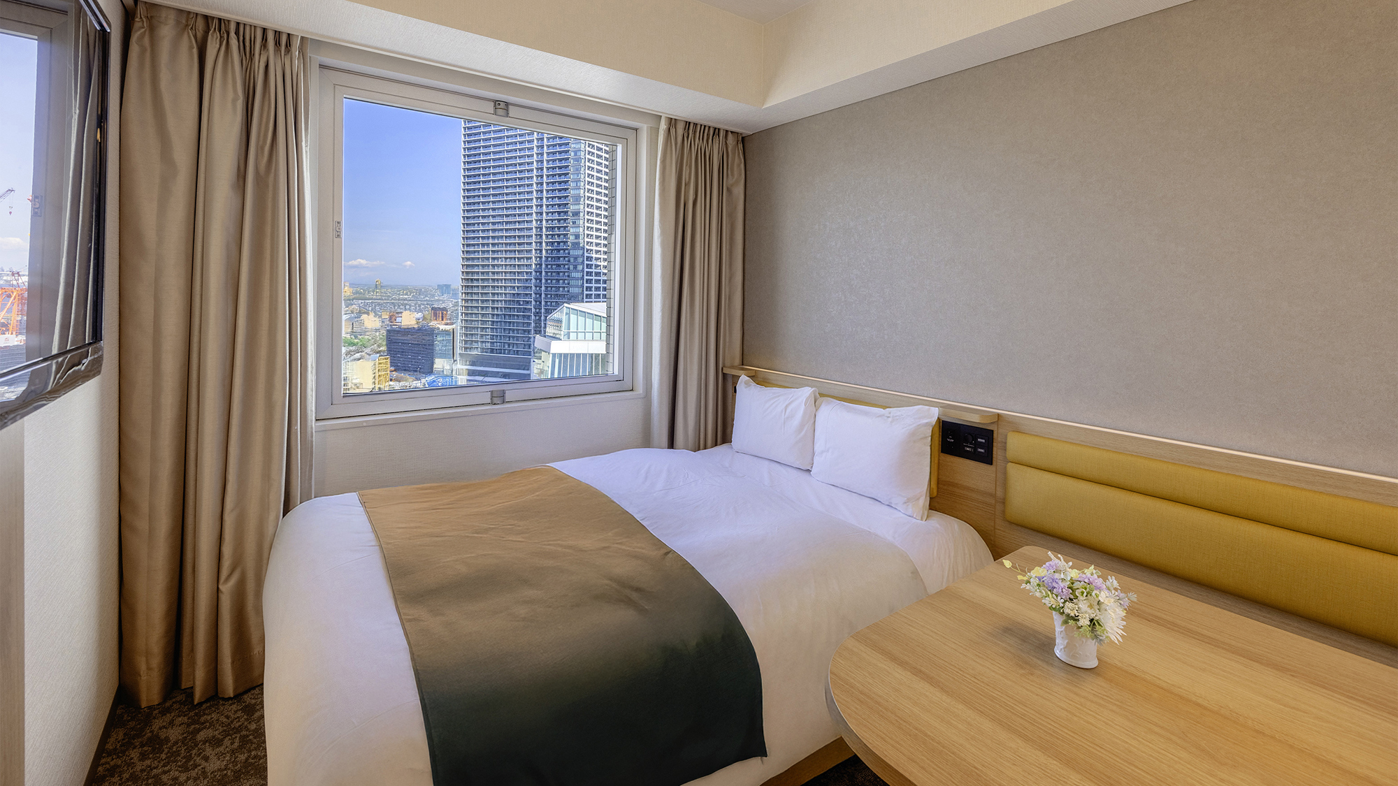 ＜夜景View＞【ダブル】14平米・ダブル&times;1台