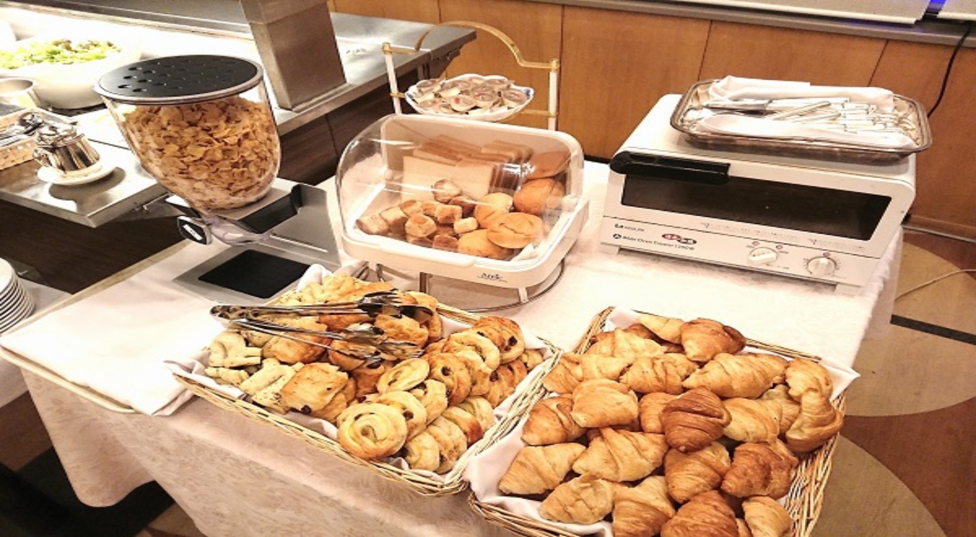 ☆《シンプルプラン/朝食付》50品バイキング朝食付・チェックアウト10時