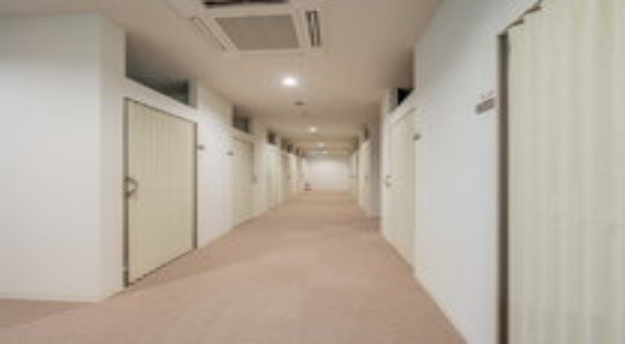 キャビン通路