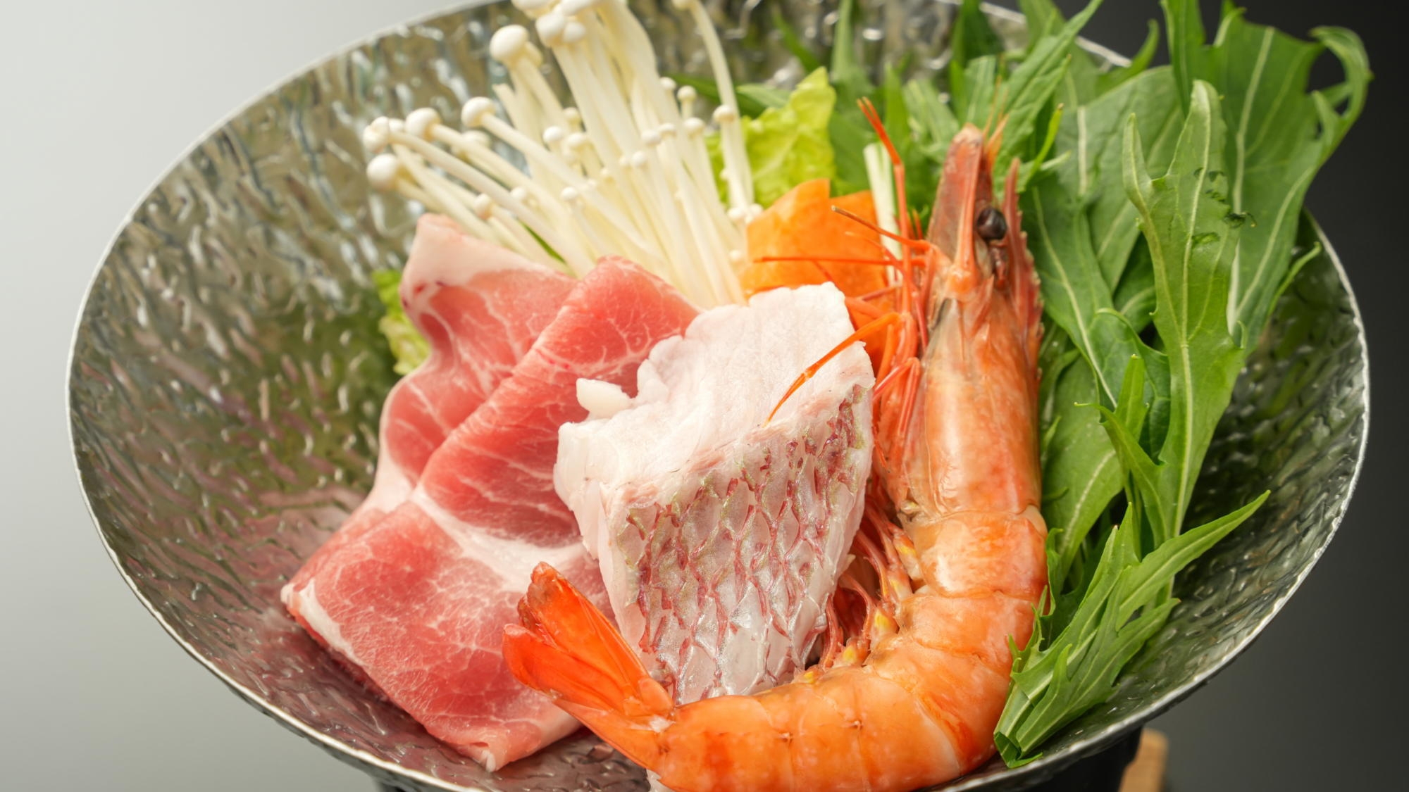 ━肉ダメなら『海鮮味覚』(●゜∀゜●)━★大海老天麩羅＆鉄板焼き・名物真鯛あらだき・絶品ダシの寄鍋♪