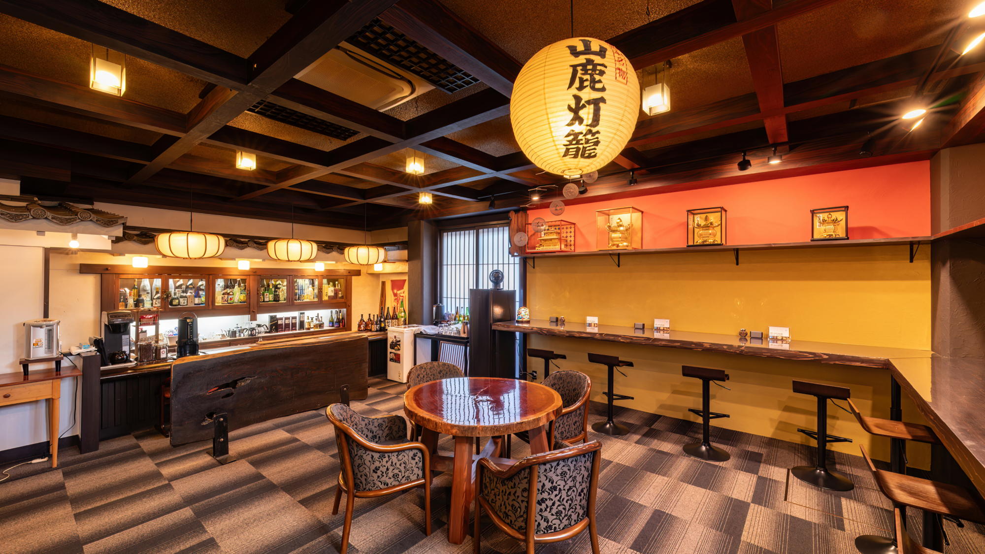 ラウンジ・ワーケンションスペース＜１階：フロント横＞