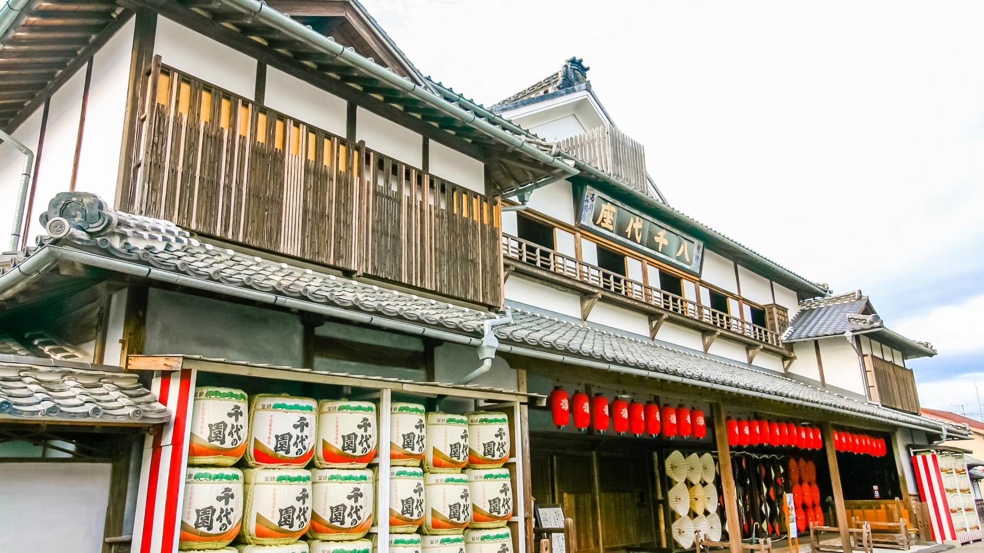 豊前街道散策│明治時代に建てられた芝居小屋「八千代座」