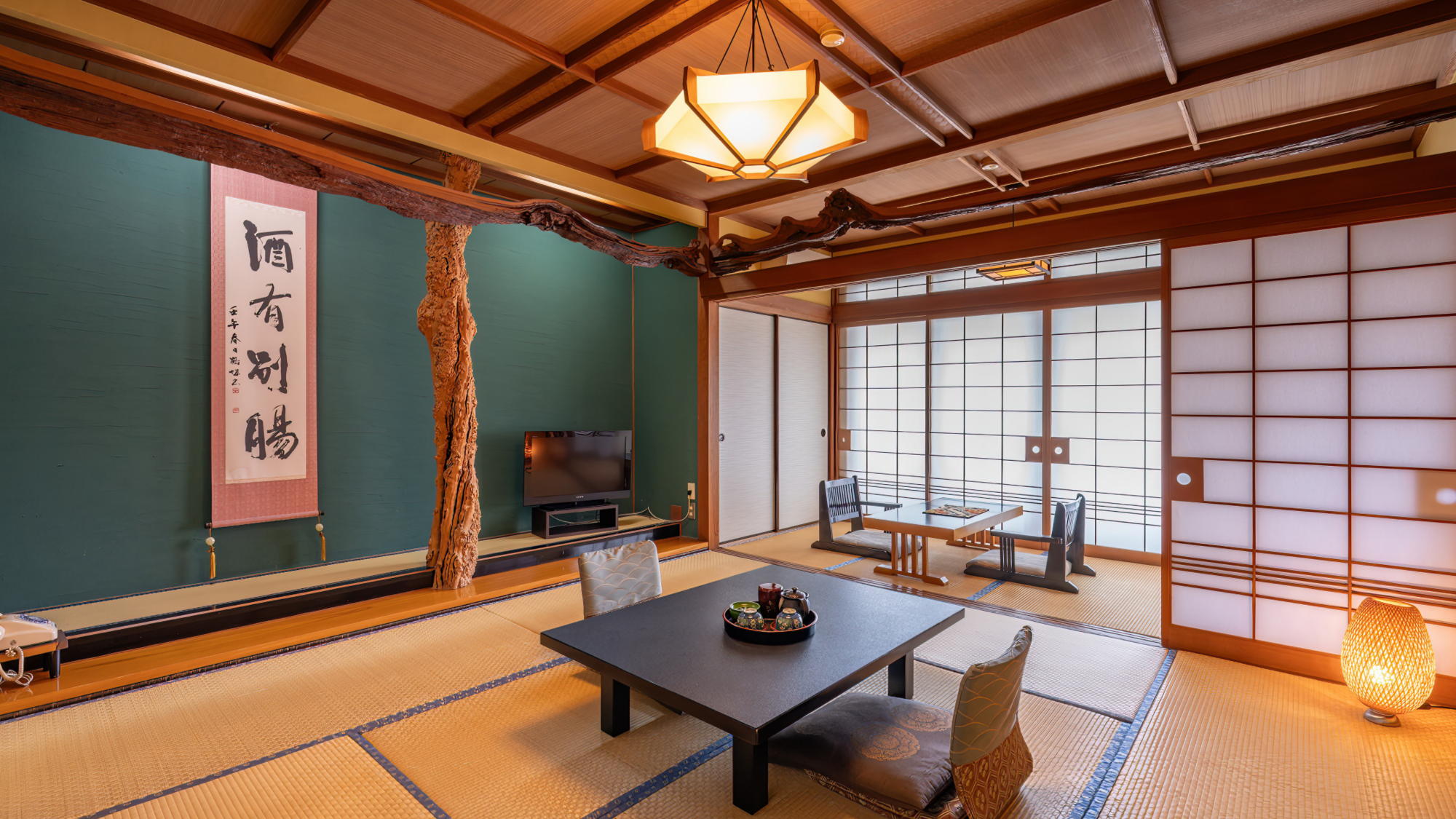 特別室【8畳+6畳+広縁】│黒柿