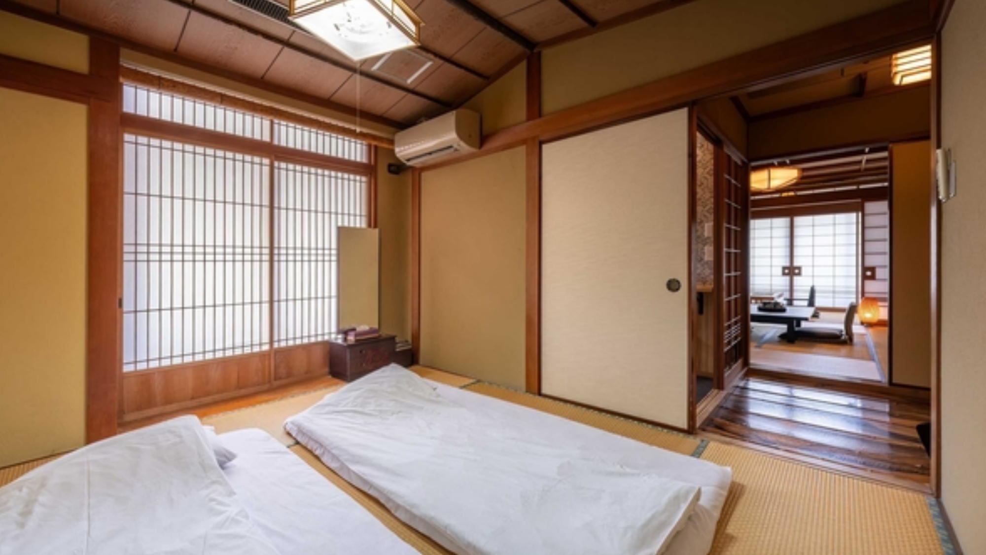 特別室【8畳+6畳+広縁】│黒柿