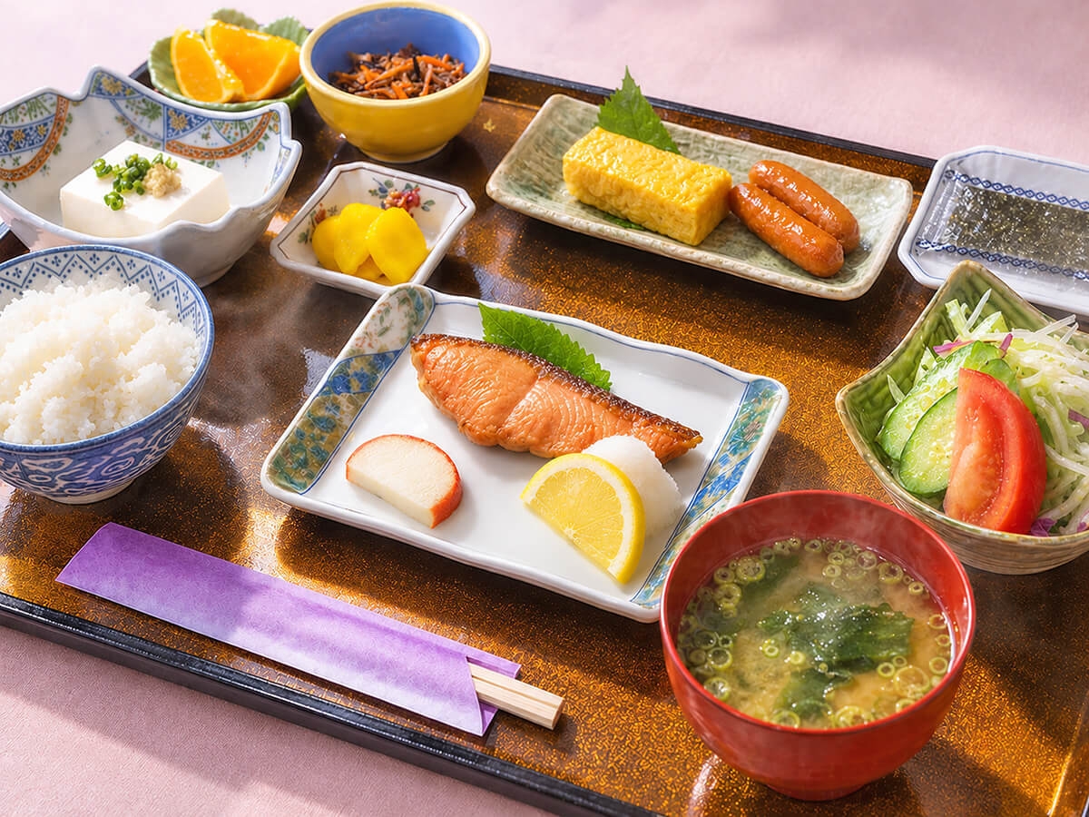 【直前割★激安9000円】2食付きプラン／部屋数・お日にち限定／客室おまかせ