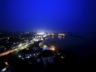 夜の島原外港・島原市街