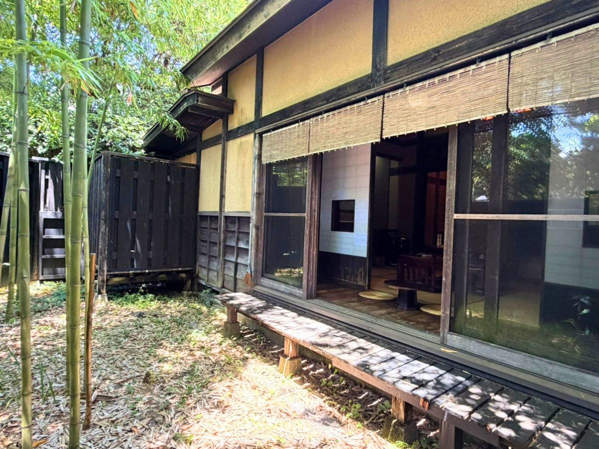 離れ竹ぶえ　縁側