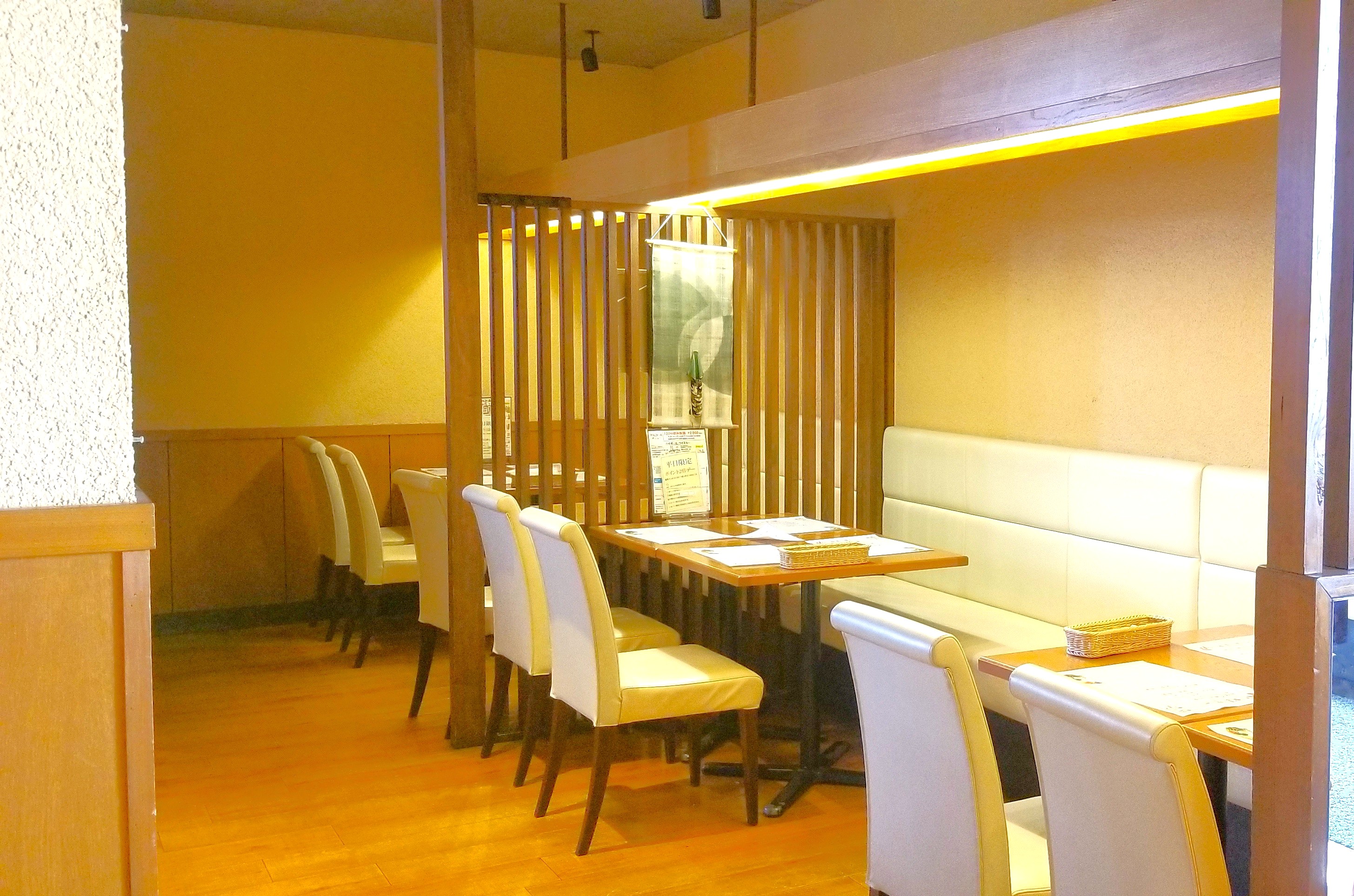 「旬菜食健」ひな野／時間を気にせずゆっくりお召し上がりいただけます。