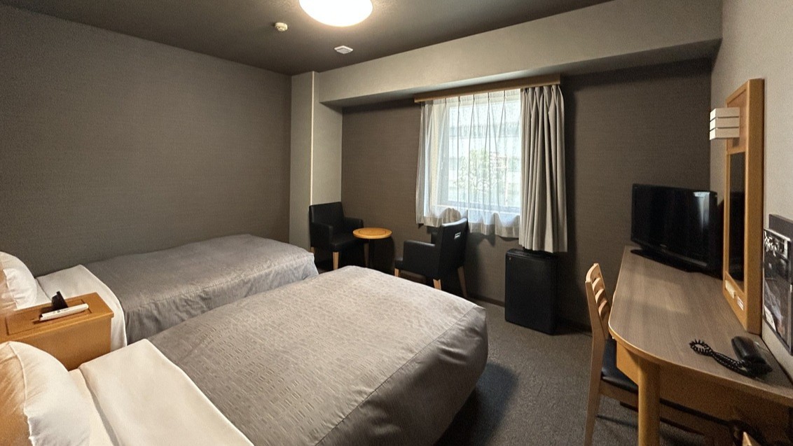 ツインルーム　ベッドサイズ120&times;195