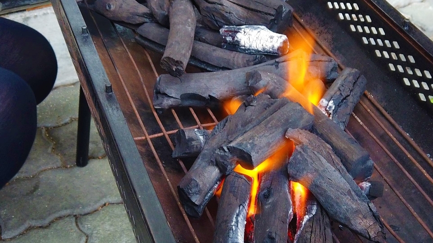 【ログハウスBBQ】火起こしもラクラク♪