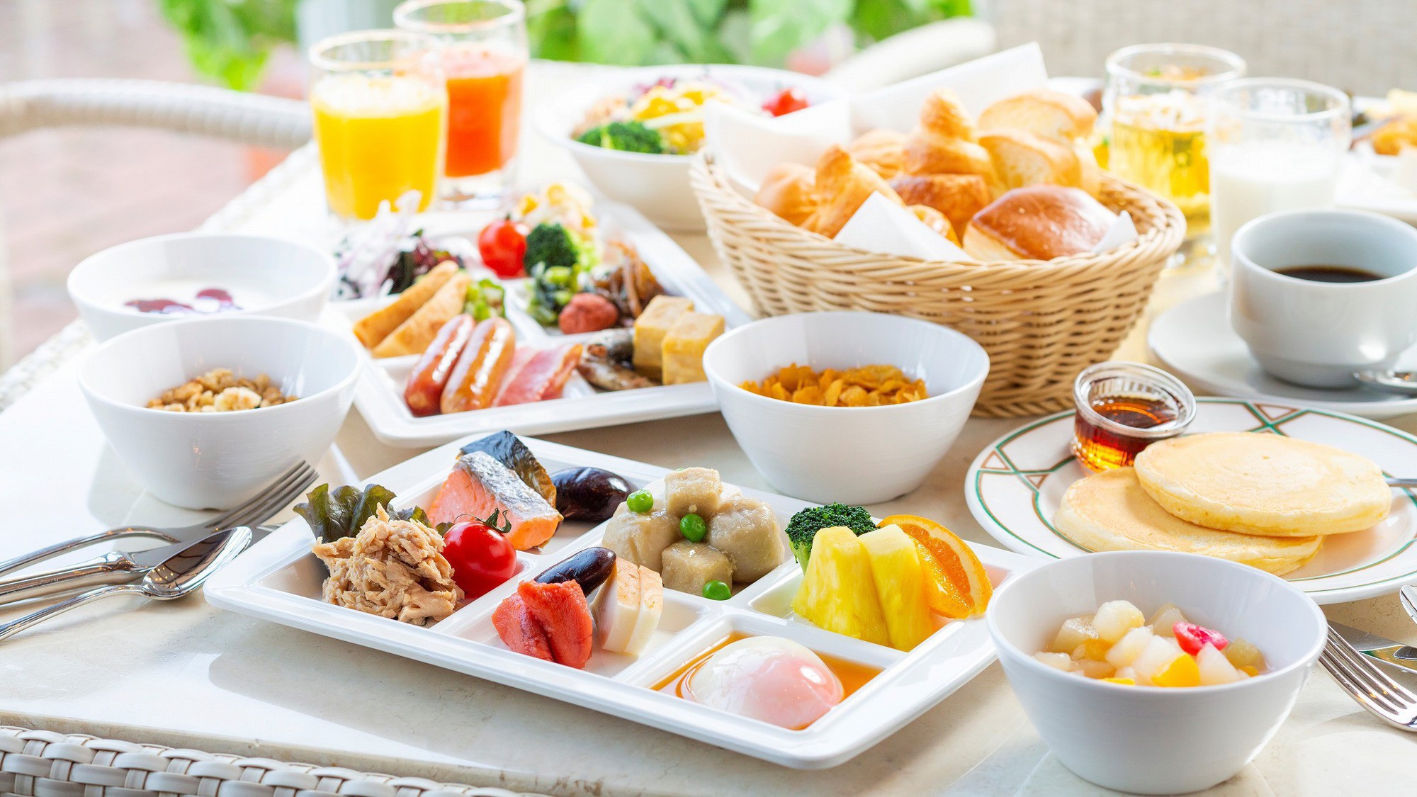 【朝食バイキング】和洋食約40種類。地元食材にこだわるバイキング♪（イメージ）