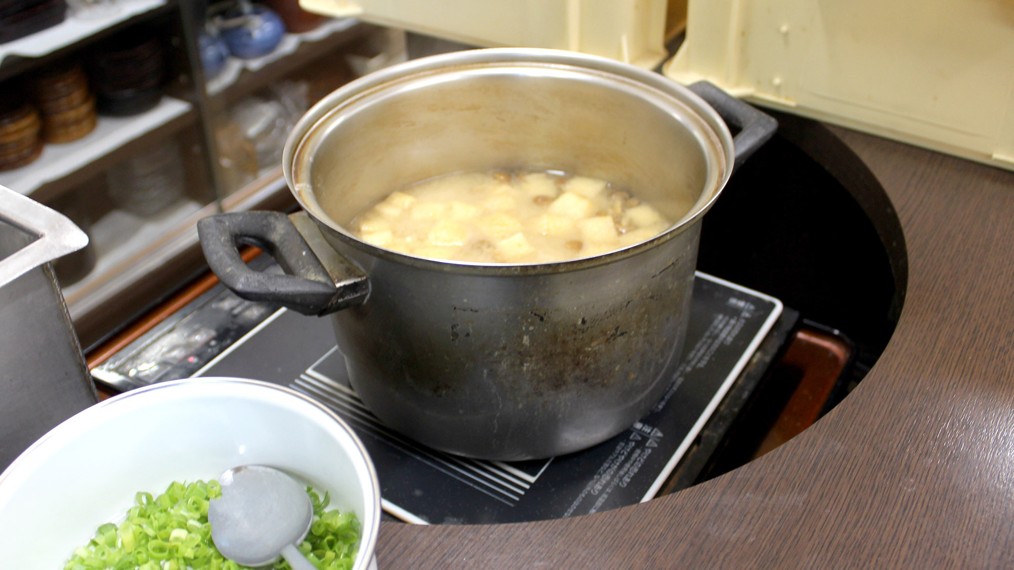 【連泊・朝食付】2泊〜宿泊でお得に滞在♪ホッとするお味が好評の朝食バイキングをご用意★