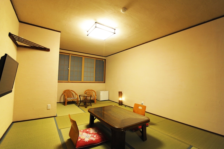 和室11畳トイレ洗面所付部屋　11 tatami mats and toilet