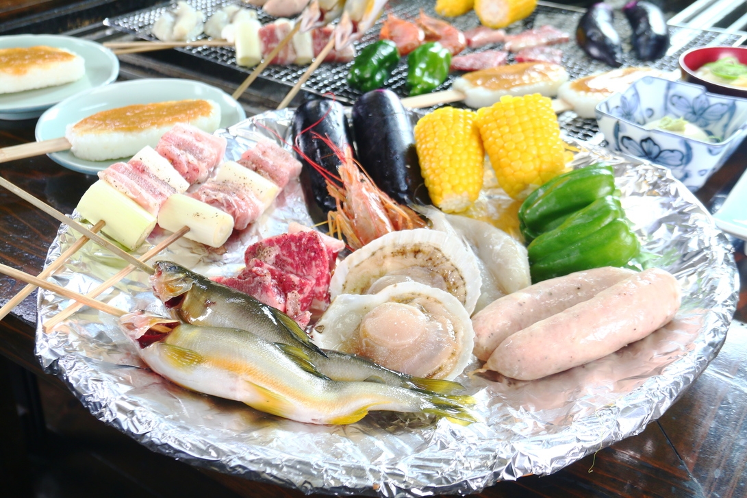 【夏の囲炉裏コース】夏期間限定★採れたて夏野菜・海の幸・山の幸を炉端焼きで◇２食付
