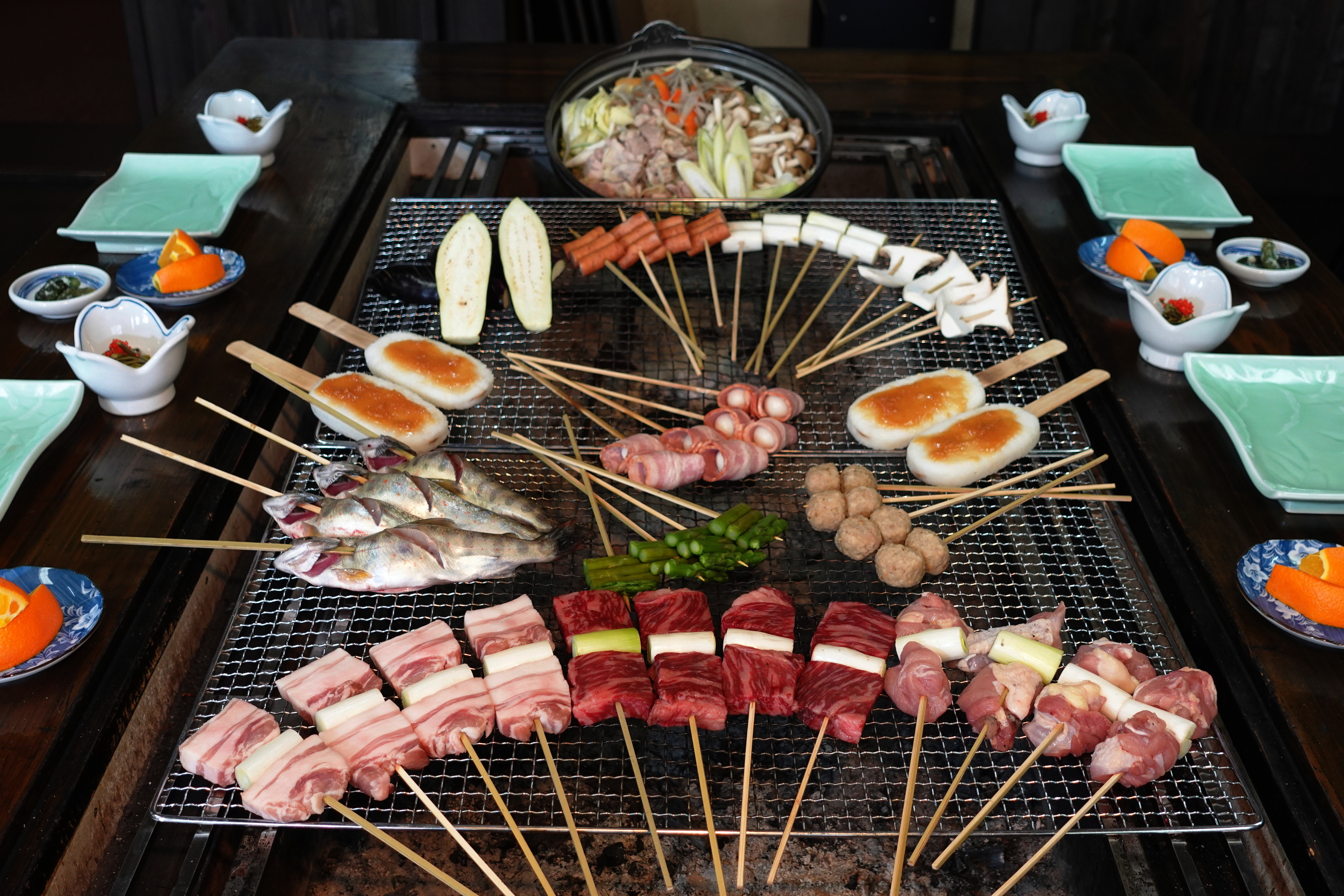 夕食「串焼き囲炉裏プラン」全12種の美味と温もりが調和する、至福の味わいをお楽しみください。