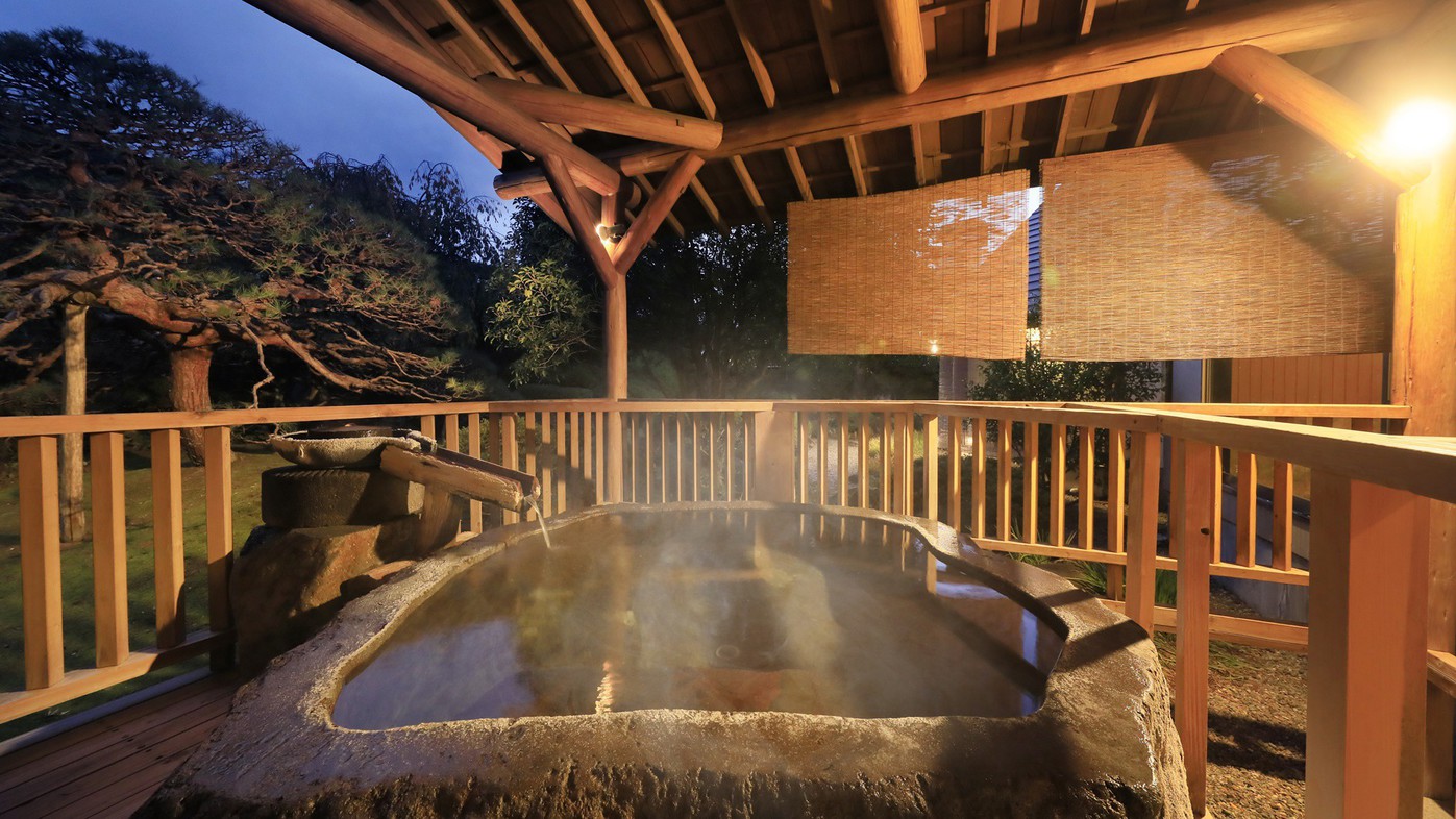 【お正月限定】2種類の源泉と特別会席料理で1年の疲れをリフレッシュ♪＜事前カード決済限定＞