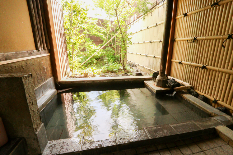 【素泊りプラン】　〜多彩な無料特典と貸切湯を堪能〜