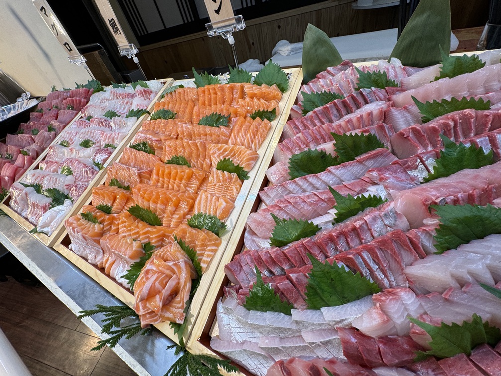 国産霜降り牛食べ放題＆飲み放題　豪華バイキングプラン