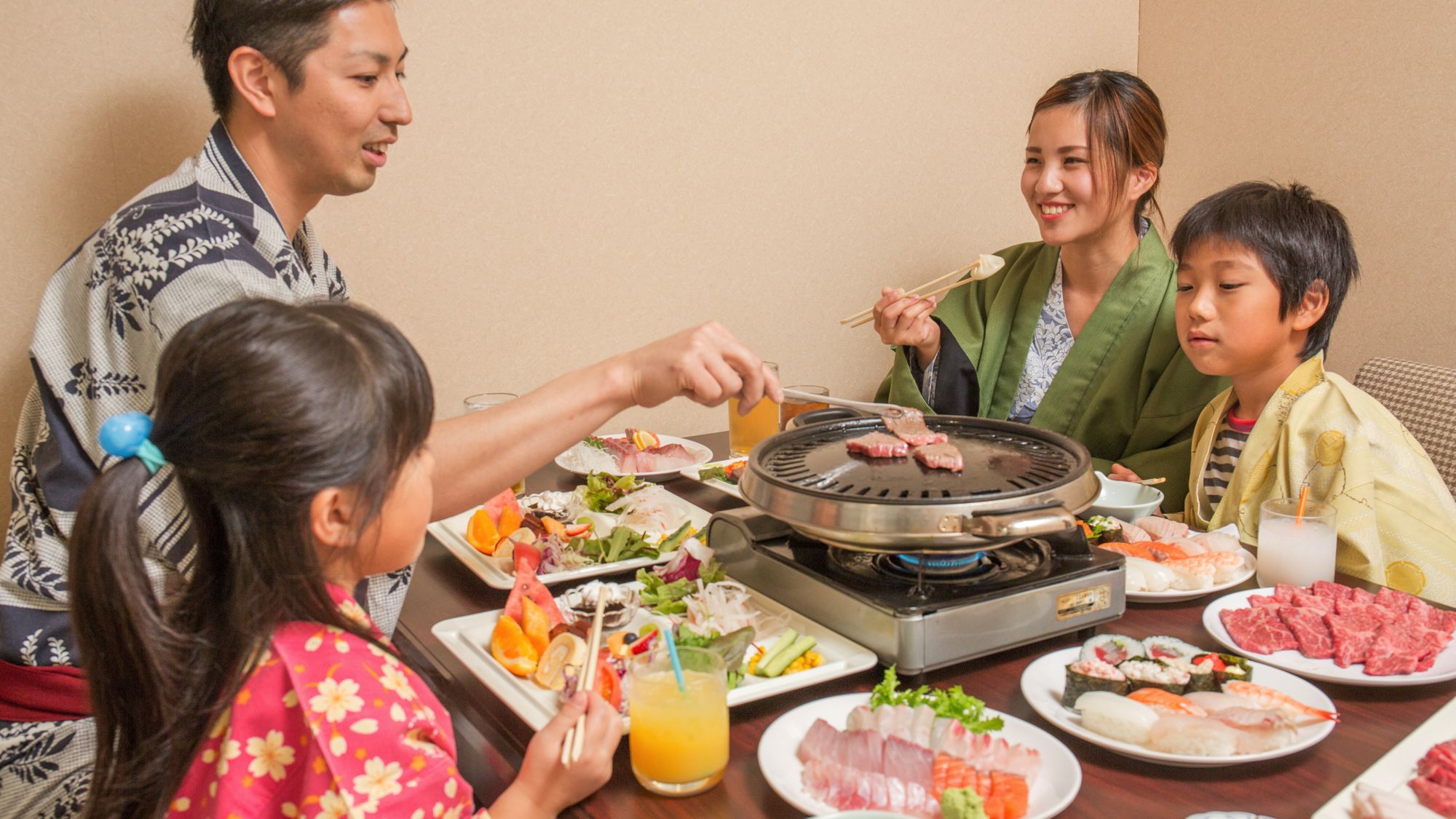 国産霜降り牛食べ放題＆飲み放題　豪華バイキングプラン