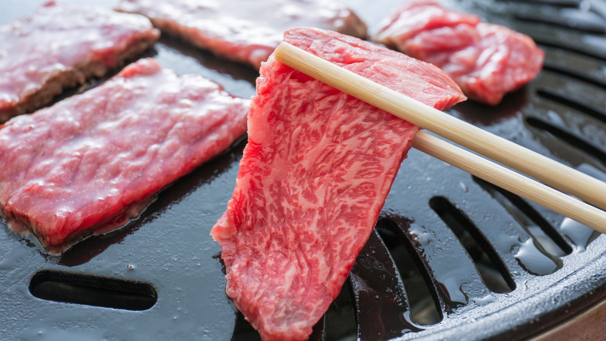 国産霜降り牛食べ放題＆飲み放題　豪華バイキングプラン