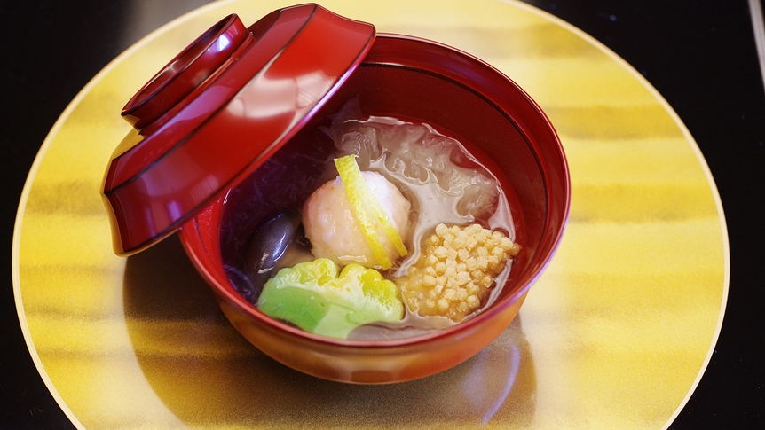 【美食アップグレード】料理長自慢の地魚懐石　泊まれる料亭で味わう旬の贅沢