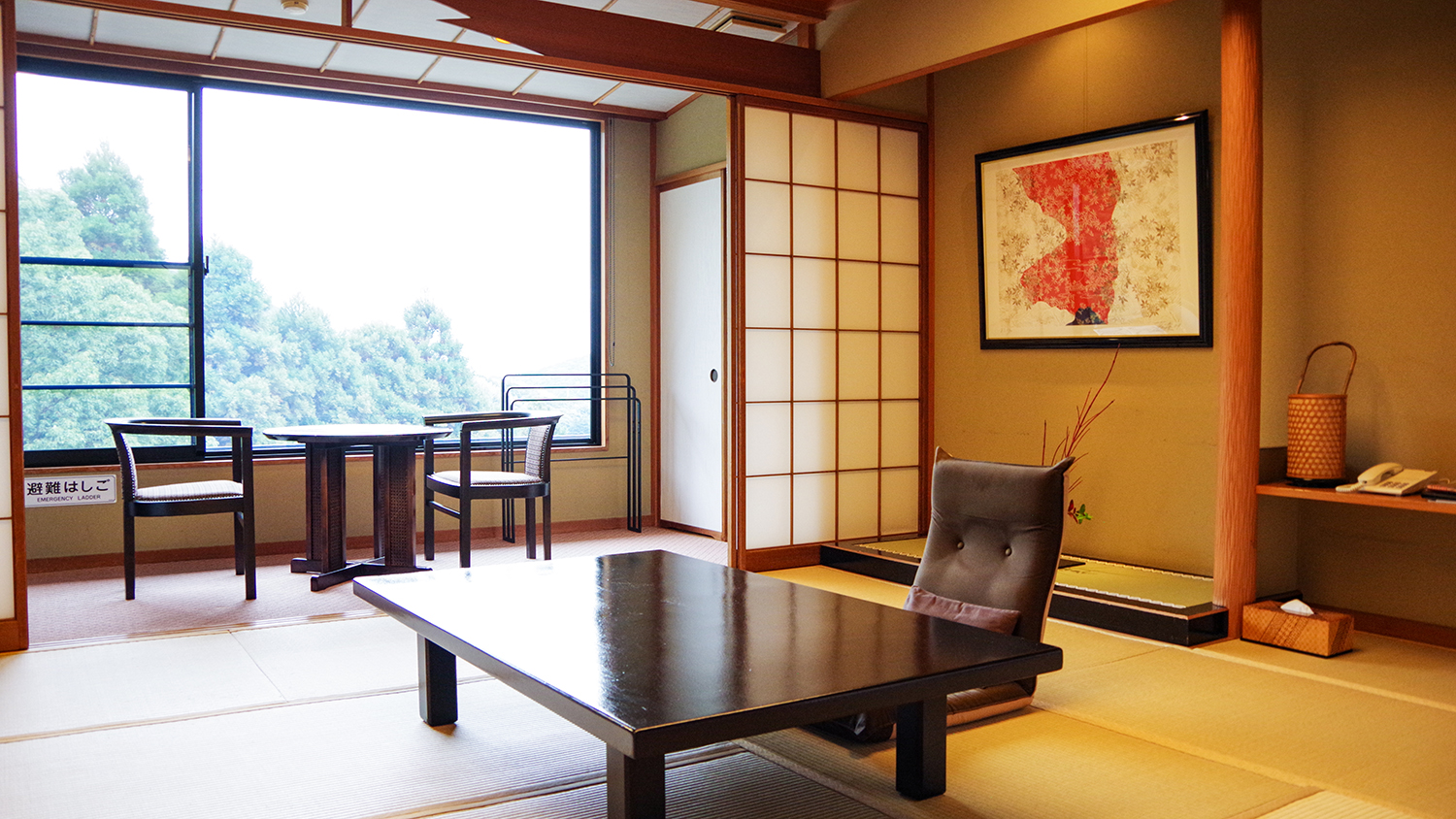 和室10畳＋広縁2畳　もみじ