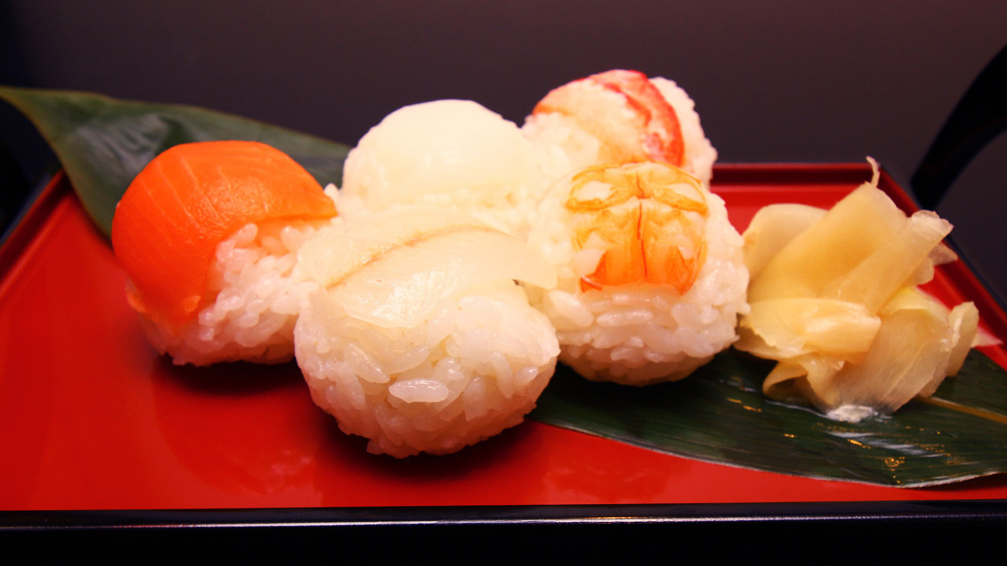 #女子にオススメ♪手毬寿司は見た目も可愛く、食べやすいサイズです★