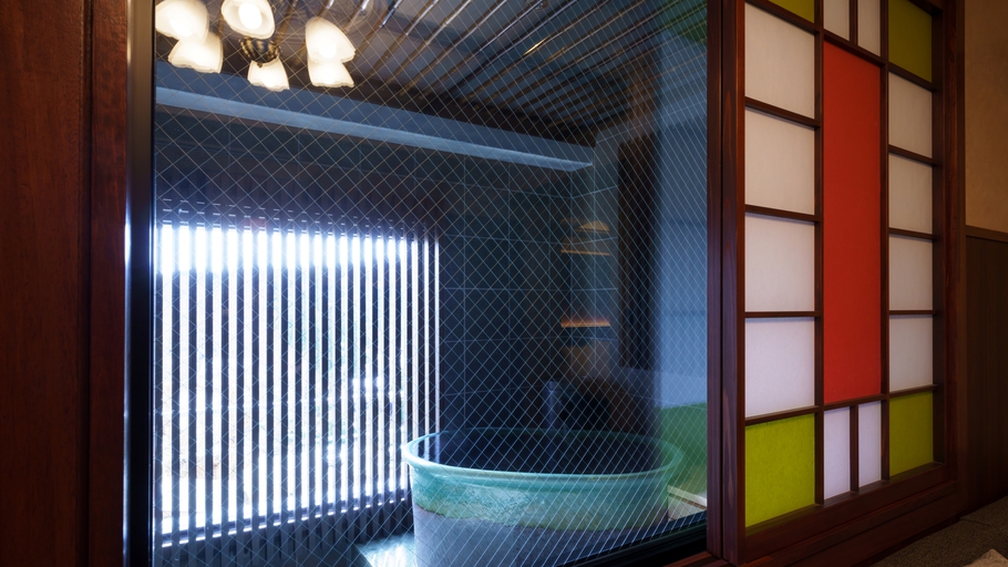 源泉露天風呂付客室「四照花」-SHISYOKA-信楽焼の露天風呂 601号室