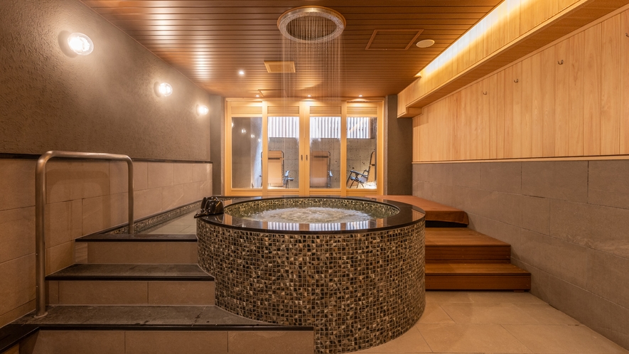 【プライベートSPA「梵」】二種のサウナ＆貸切風呂を備えた癒しの空間で「ととのう」