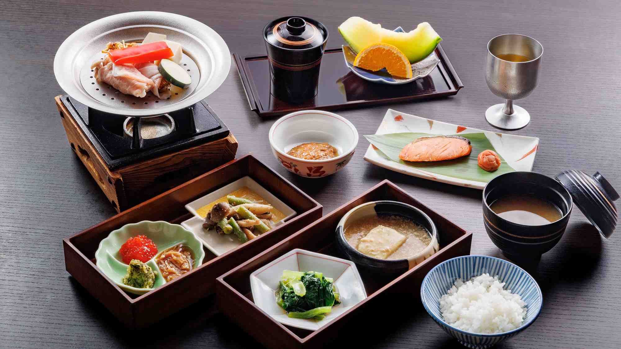 ご朝食｜温泉蒸しや温泉玉子などの温泉旅館ならではの朝食です