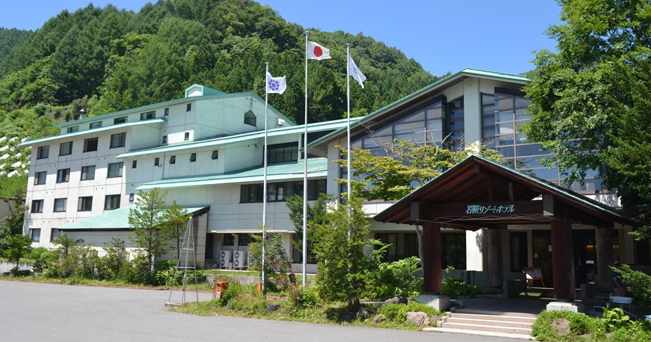 【夏休み家族旅行応援！花火セット付/2食付】広い敷地でゆったりと♪お子様喜ぶ花火セットつき