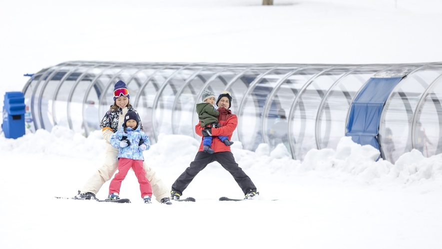 雪の遊園地「湯沢温泉スノーワールド」