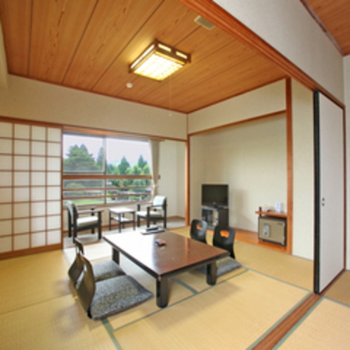 【広々和室12畳】阿蘇山や日本庭園を眺めながら寛ぎのひと時を