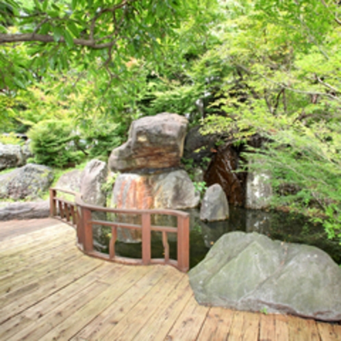 敷地内日本庭園