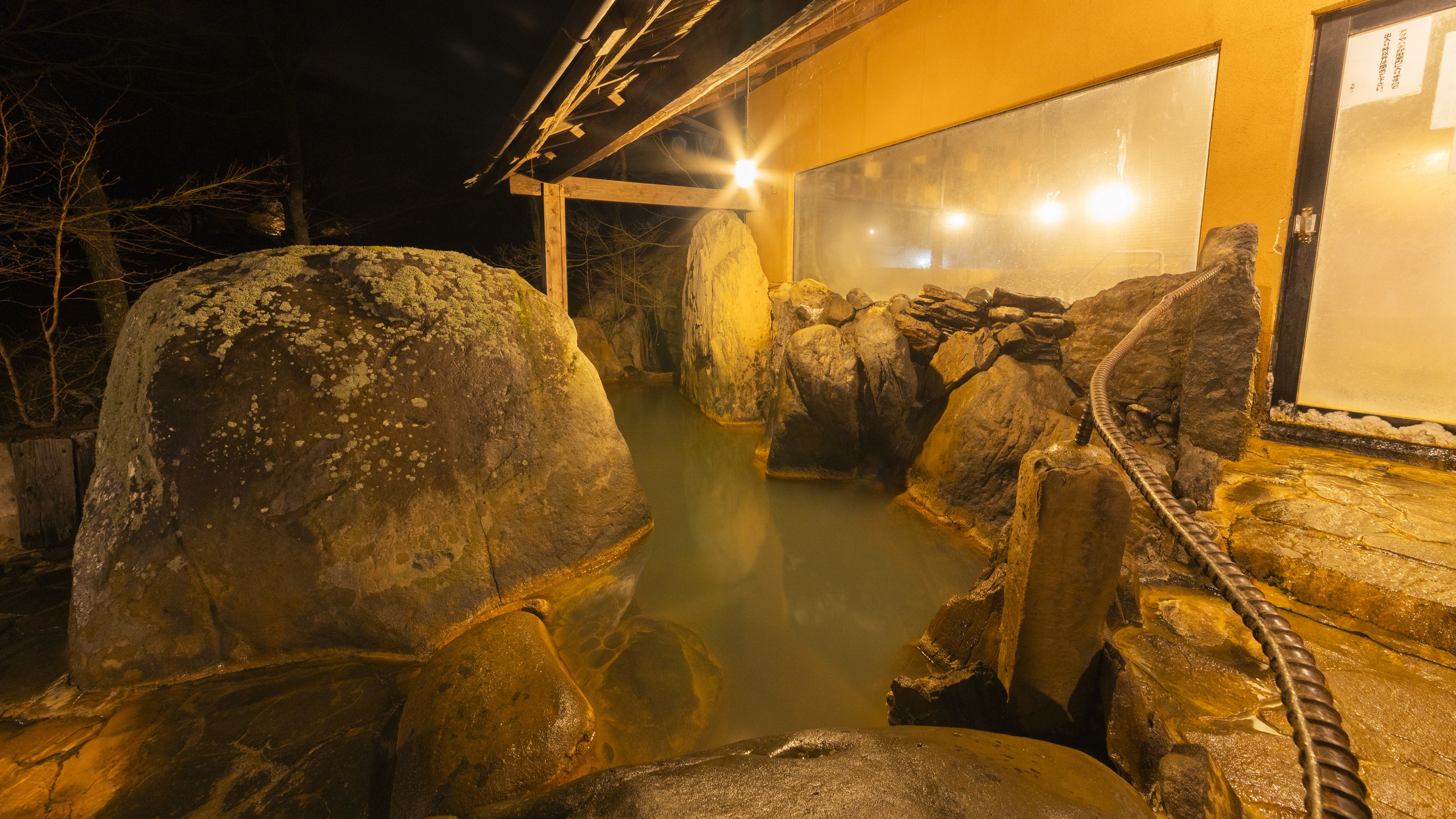 ホテル大浴場＿男湯