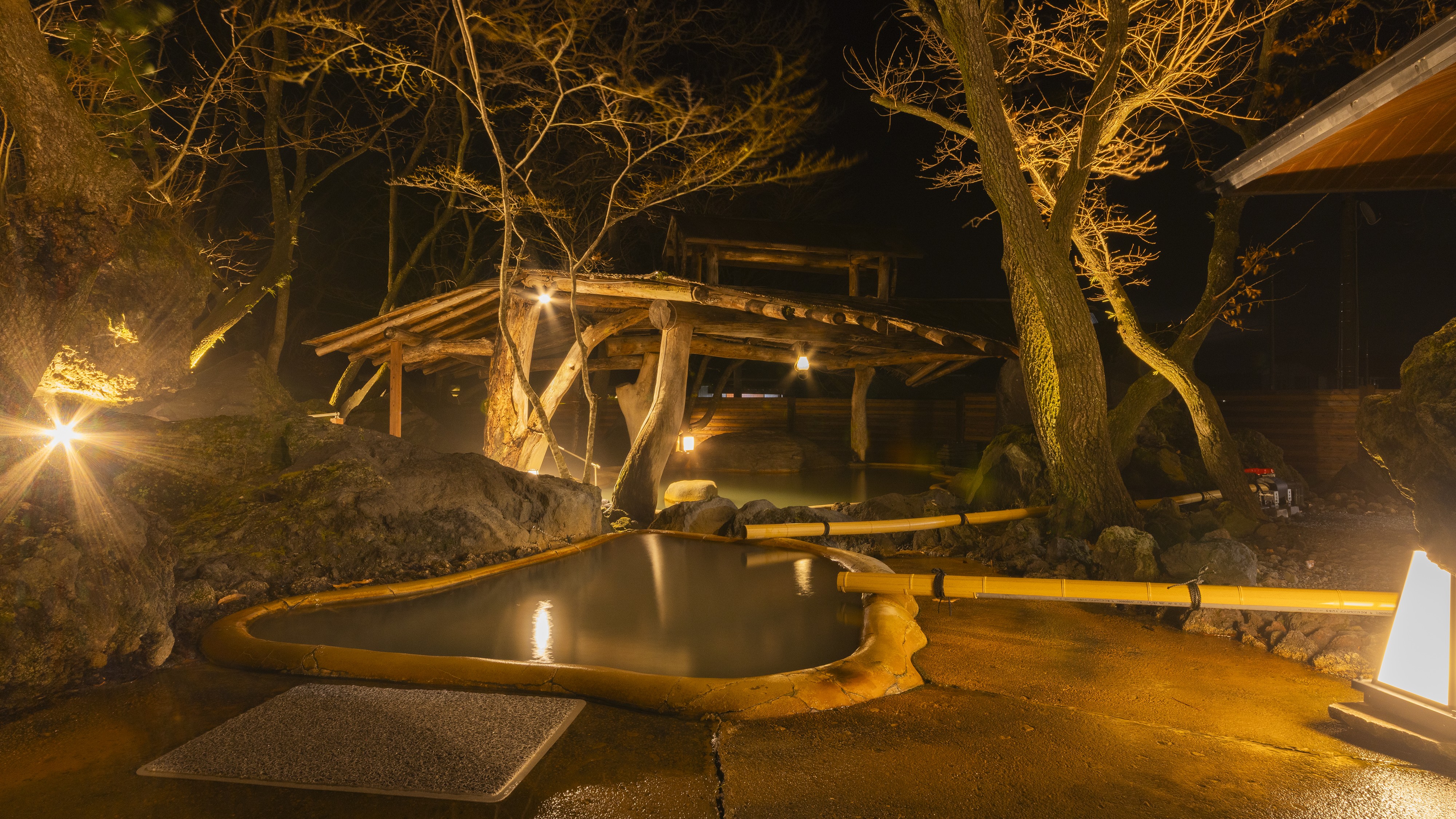 どんどこ湯＿露天風呂