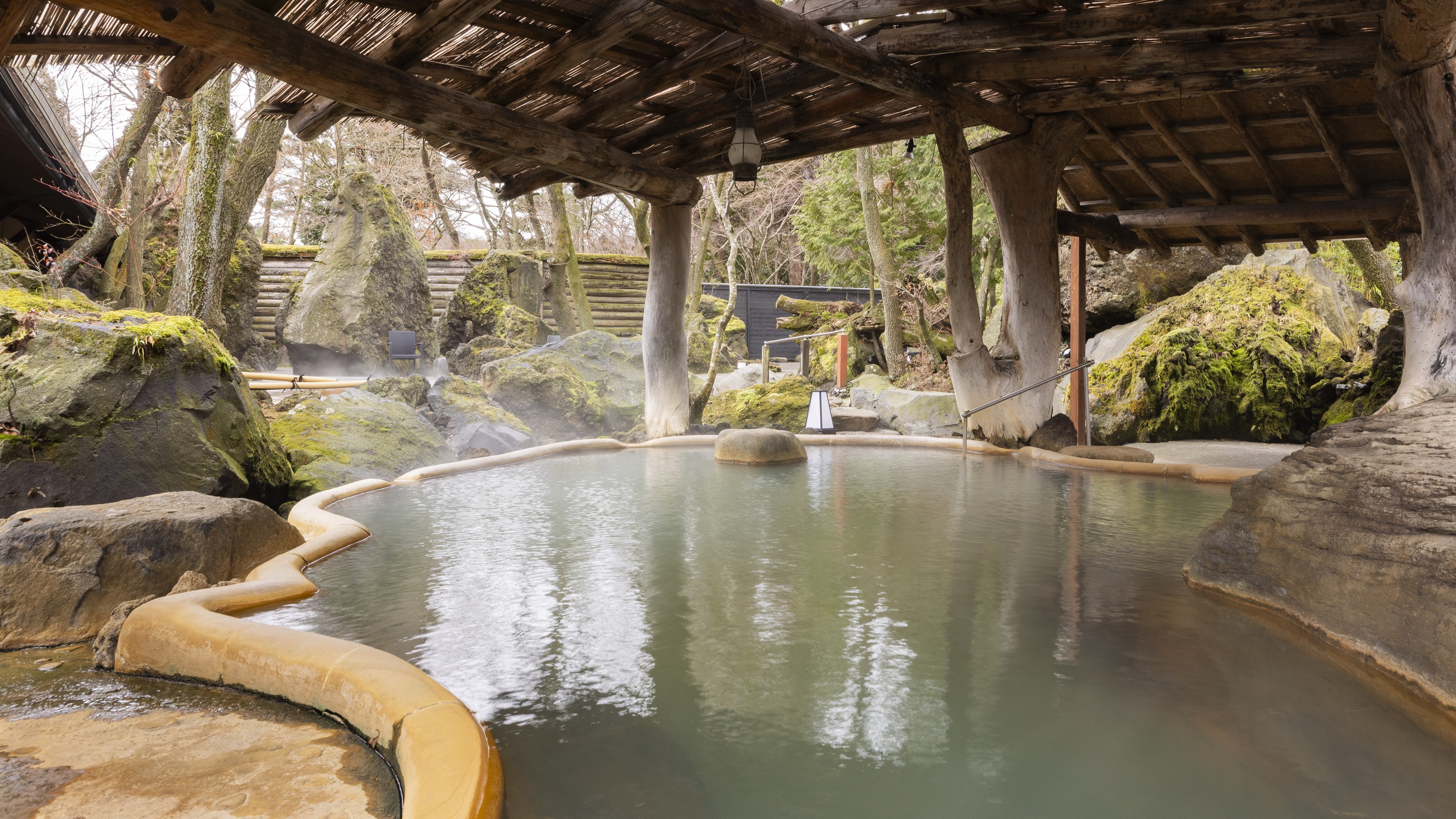 どんどこ湯＿露天風呂
