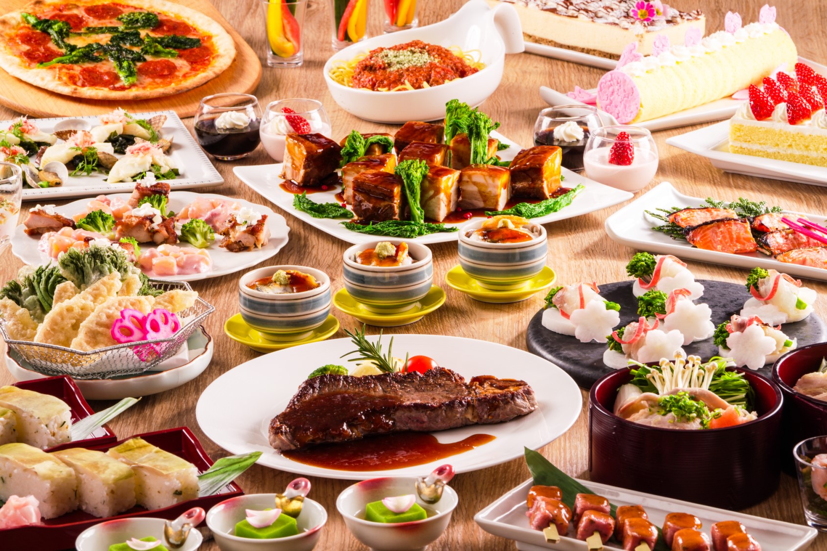 【夕食ブッフェ】3/7～5/28☆サーロインステーキや和洋折衷の多彩な料理を取り揃えたディナーブッフ