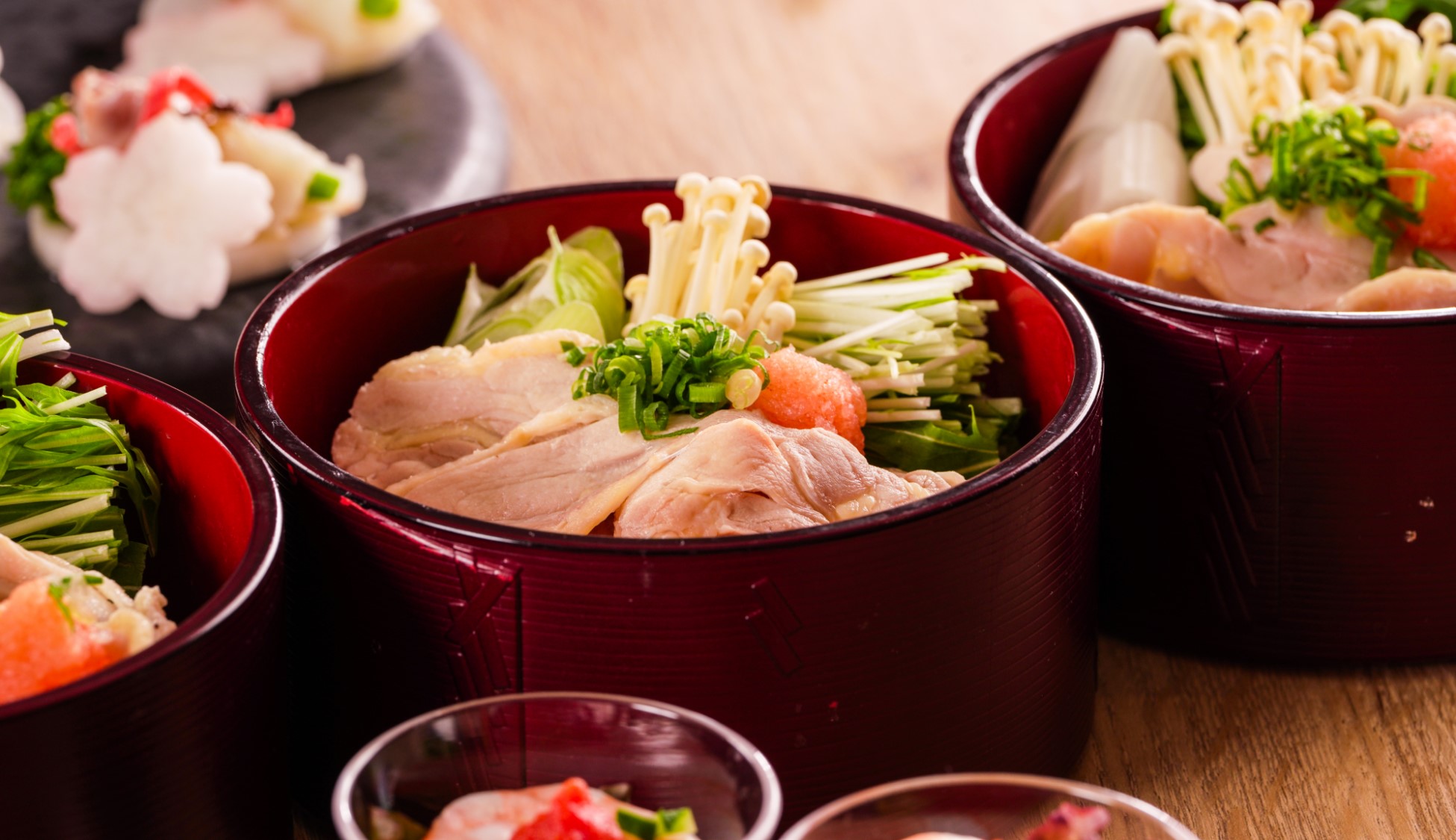 【夕食ブッフェ】3/7～5/28☆素材の旨味を凝縮した「みつせ鶏せいろ蒸し」