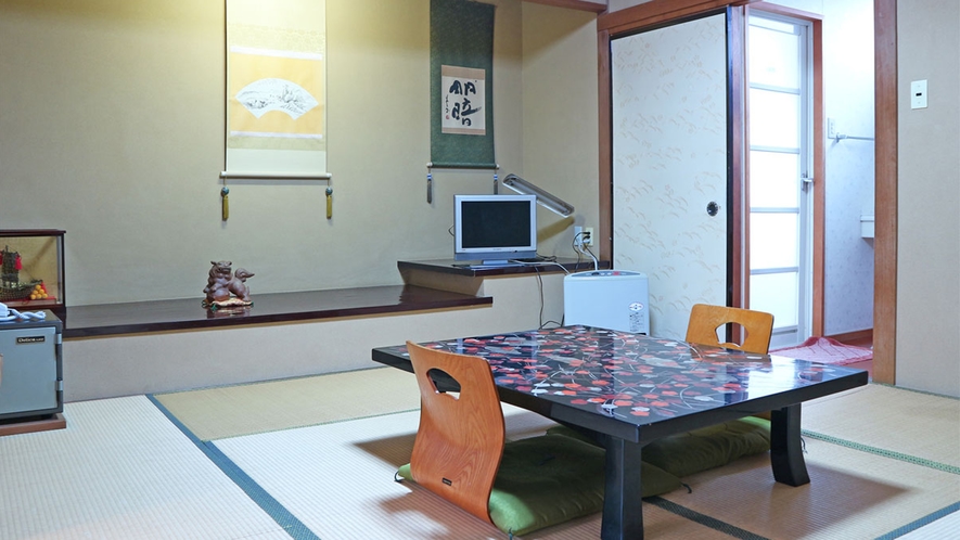 *客室一例/落ち着いた純和風のお部屋です。のんびりとお寛ぎください。