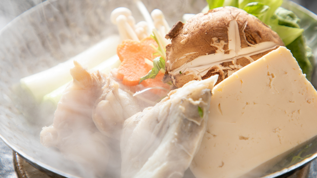 【豪華ふぐ匠味】料理長厳選!天然ふぐ会席〜ふぐ刺し・唐揚げ・味噌鍋〜 匠の技が織りなす地魚姿造り添え