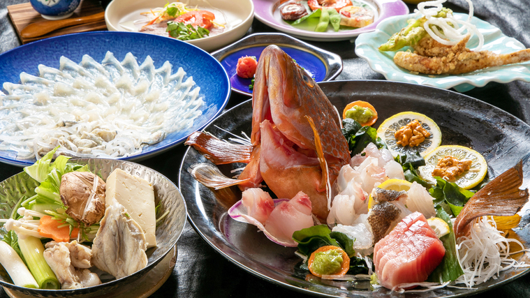 【豪華ふぐ匠味】料理長厳選!天然ふぐ会席〜ふぐ刺し・唐揚げ・味噌鍋〜 匠の技が織りなす地魚姿造り添え