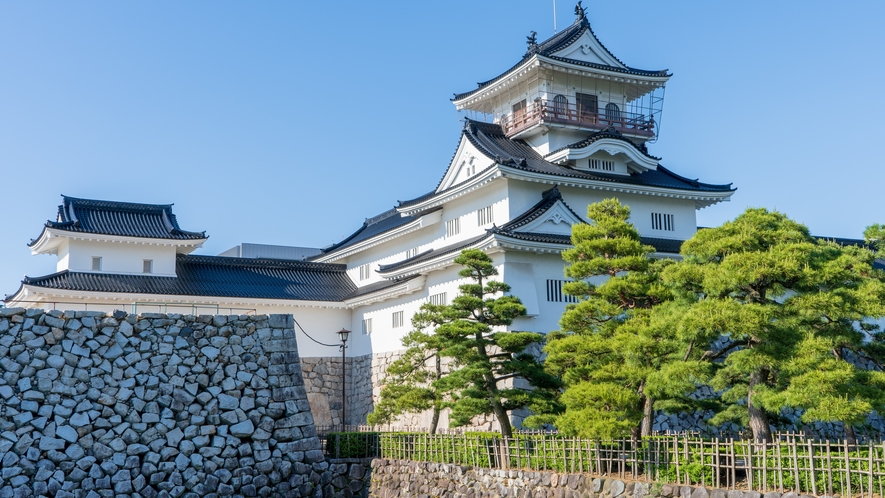 富山城は、ホテルの目の前です（画像提供：富山市観光協会）