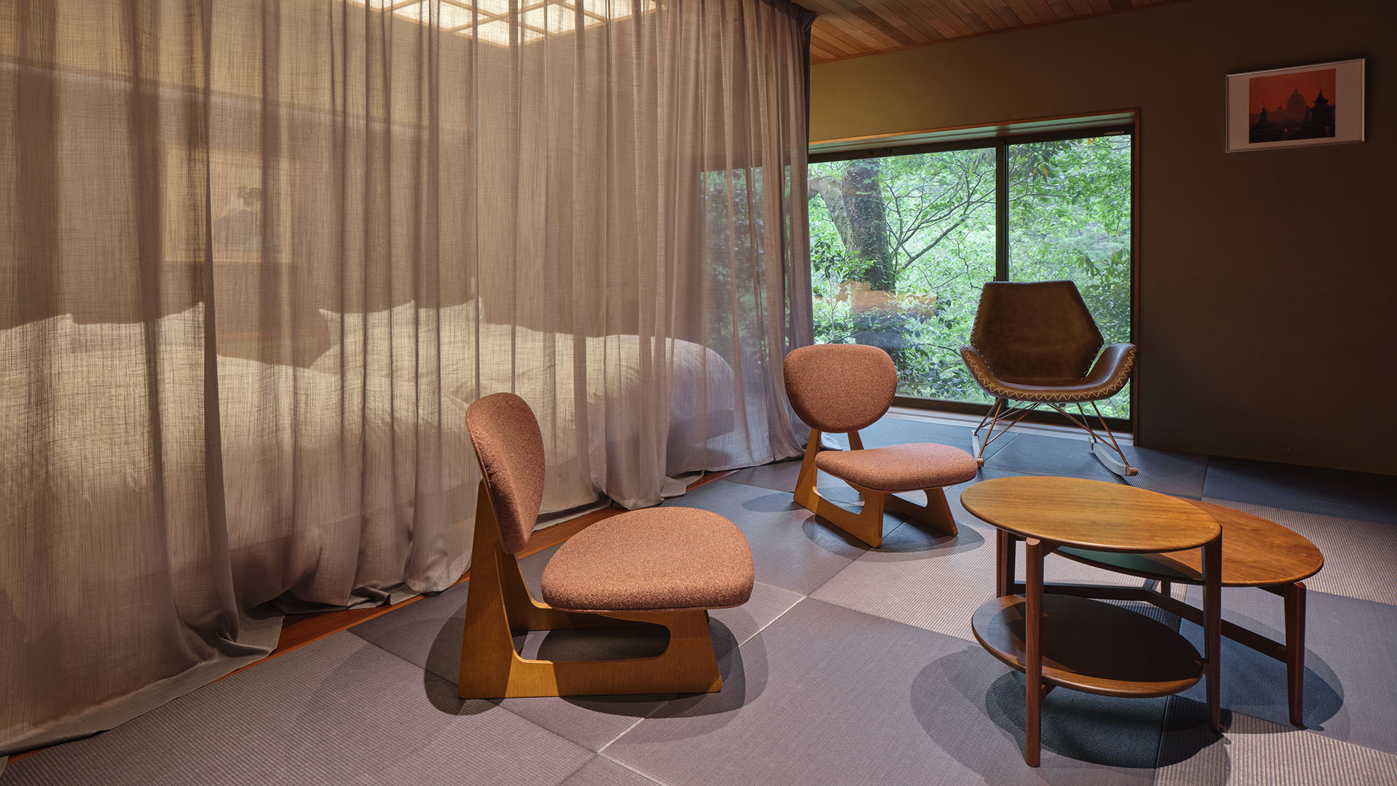 【デザイナーズスイート-岩船】細部まで内装やインテリアにこだわったラグジュアリーな空間。