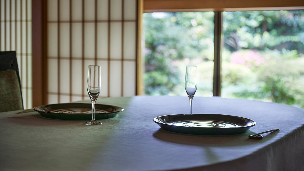 ■ひとり旅専用-創作懐石「宵」：時をめぐり、ひと皿ひと皿と向き合う、美食の一夜。