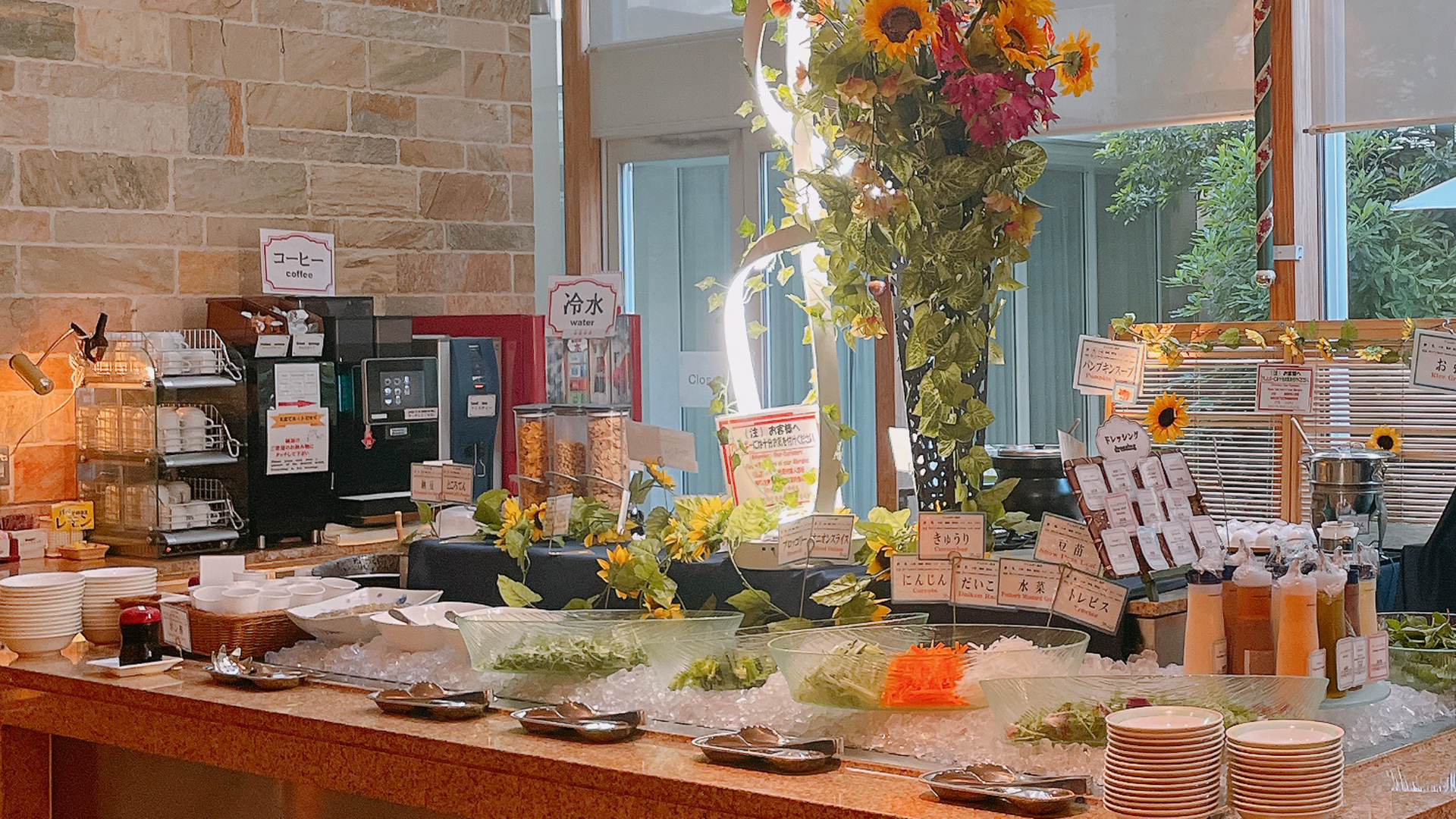 朝食バイキング（メニュー例）