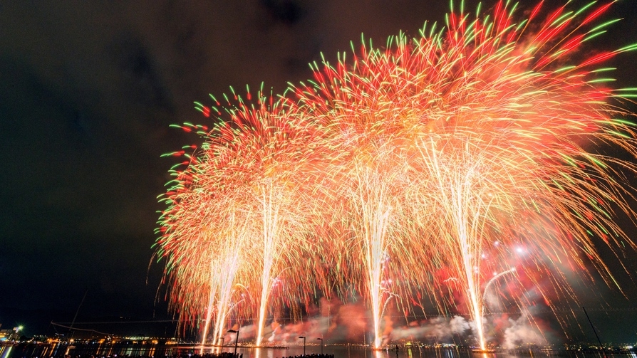 事前決済※1泊2食【2025年8月15日◆諏訪湖祭湖上花火大会】打上台から約300m！迫力の観覧席付